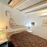 Casa Della Ghiacciaia *